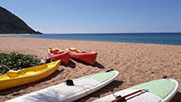 Location de kayak et stand-up paddle pour des balades en mer à grande-anse Deshaies guadeloupe à partir de 12 euros.